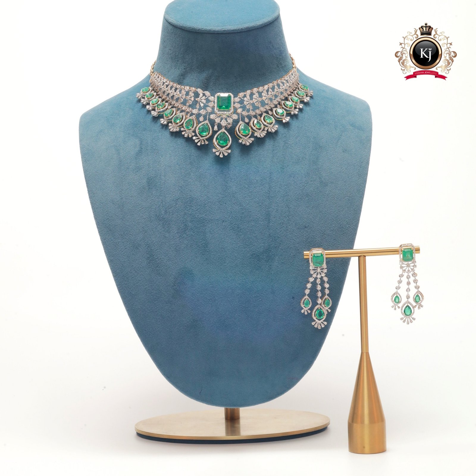 Rajtarang β Diamond & Emerald Necklace Set