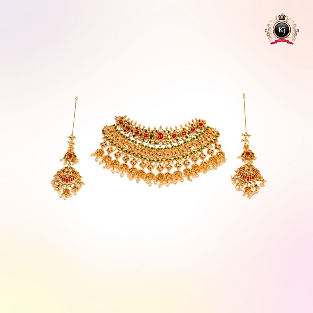 Rajwada Noor – 22K Gold Kundan Choker Set