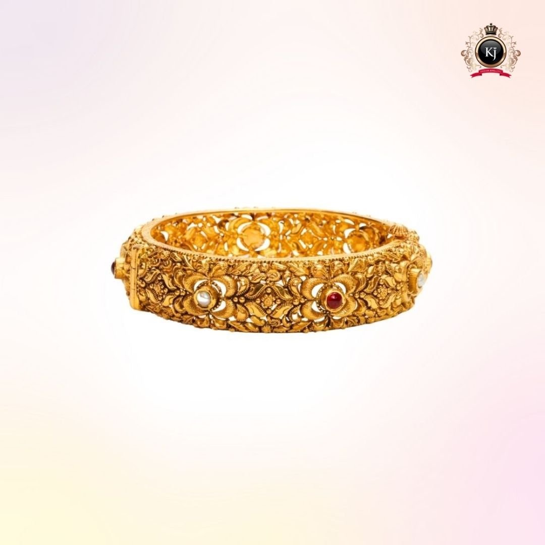 Raj Mahal Kangan – 22K Gold Royal Heritage Bangles