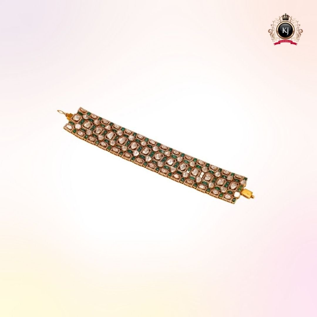 Emeraldraaj – 22K Gold Diamond Polki & Emerald Heritage Bracelet